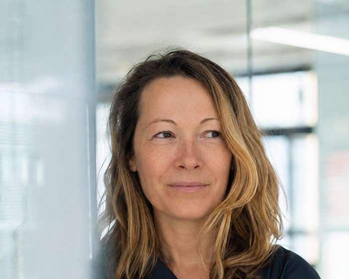 Portrait of Lu, ICF-certified coach